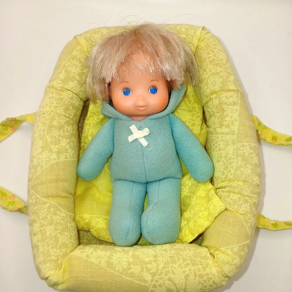 Vintage Fisher-Price Toy Bundle Up Baby #244 1979 in Crib Carrier w/ Blanket